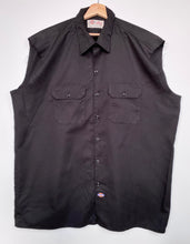 Load image into Gallery viewer, Dickies Sleeveless shirt (3XL)