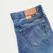 Load image into Gallery viewer, Levi’s 505 W34 L30