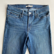 Load image into Gallery viewer, Levi’s Jeans W29 L32