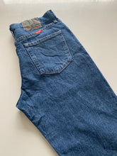 Load image into Gallery viewer, Wrangler Jeans W30 L30