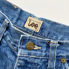 Load image into Gallery viewer, 90s Lee Denim Shorts W26