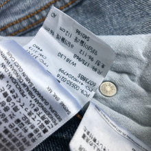 Load image into Gallery viewer, Levi’s 501 W38 L30