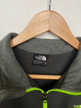 Load image into Gallery viewer, The North Face 1/4 Zip Fleece (S)