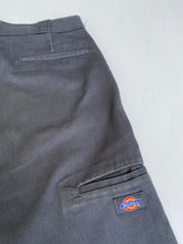 Load image into Gallery viewer, Dickies Shorts W31