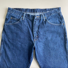 Load image into Gallery viewer, Wrangler Jeans W36 L29