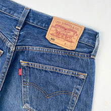 Load image into Gallery viewer, Levi’s 501 Shorts W31