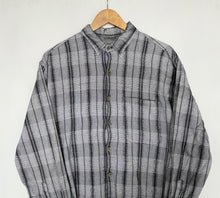 Load image into Gallery viewer, Flannel shirt (L)