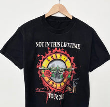 Load image into Gallery viewer, Guns N Roses T-shirt (S)