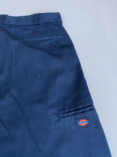 Load image into Gallery viewer, Dickies Shorts W34