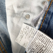 Load image into Gallery viewer, Levi’s 505 W34 L30