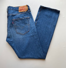 Load image into Gallery viewer, Levi’s 501 W34 L32