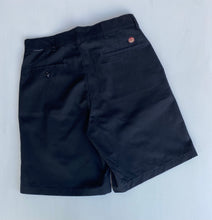 Load image into Gallery viewer, Red Kap Shorts W31