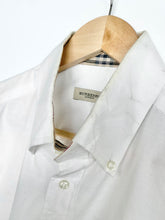 Load image into Gallery viewer, Burberry Shirt (M)