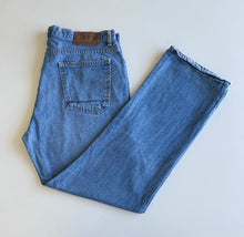 Load image into Gallery viewer, Nautica Jeans W36 L32