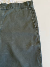 Load image into Gallery viewer, Dickies Shorts W35