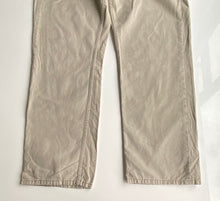 Load image into Gallery viewer, Levi’s 514 W38 L30