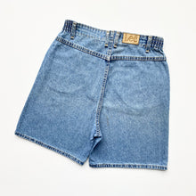 Load image into Gallery viewer, 90s Lee Denim Shorts W28