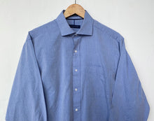 Load image into Gallery viewer, Tommy Hilfiger shirt (M)