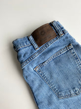 Load image into Gallery viewer, Wrangler Jeans W32 L30