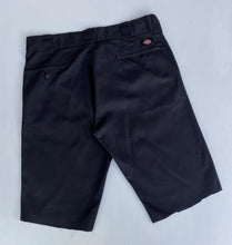 Load image into Gallery viewer, Dickies Shorts W34