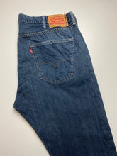 Load image into Gallery viewer, Levi’s 501 W42 L30