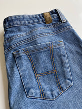 Load image into Gallery viewer, Tommy Hilfiger Jeans W36 L33