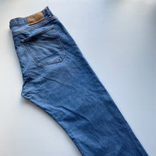 Load image into Gallery viewer, Nautica Jeans W36 L30