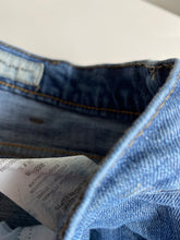 Load image into Gallery viewer, Wrangler Jeans W36 L30