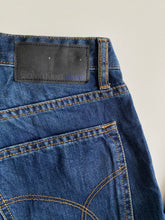 Load image into Gallery viewer, Calvin Klein Jeans W38 L31
