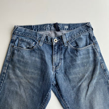 Load image into Gallery viewer, Guess Jeans W32 L32