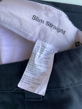 Load image into Gallery viewer, Dickies Shorts W34