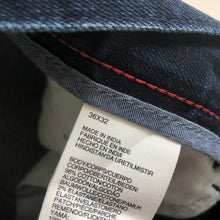Load image into Gallery viewer, Tommy Hilfiger Jeans W36 L32