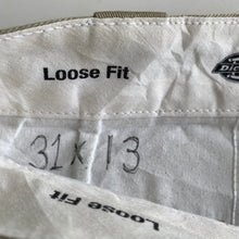 Load image into Gallery viewer, Dickies Shorts W31