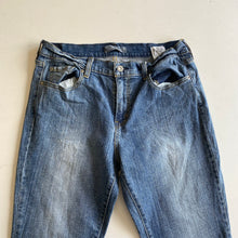 Load image into Gallery viewer, Levi’s Jeans W31 L28