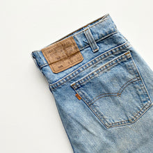 Load image into Gallery viewer, Levi’s 505 W31 L32