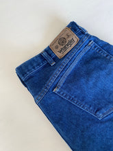 Load image into Gallery viewer, Wrangler Jeans W36 L30