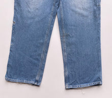 Load image into Gallery viewer, Distressed Carhartt Jeans W36 L30