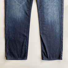 Load image into Gallery viewer, DKNY Jeans W38 L32
