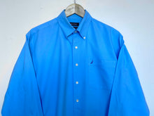 Load image into Gallery viewer, Nautica shirt (L)