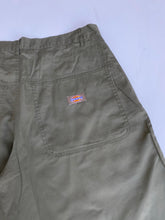 Load image into Gallery viewer, Dickies Shorts W34