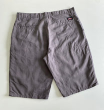 Load image into Gallery viewer, Dickies Shorts W34