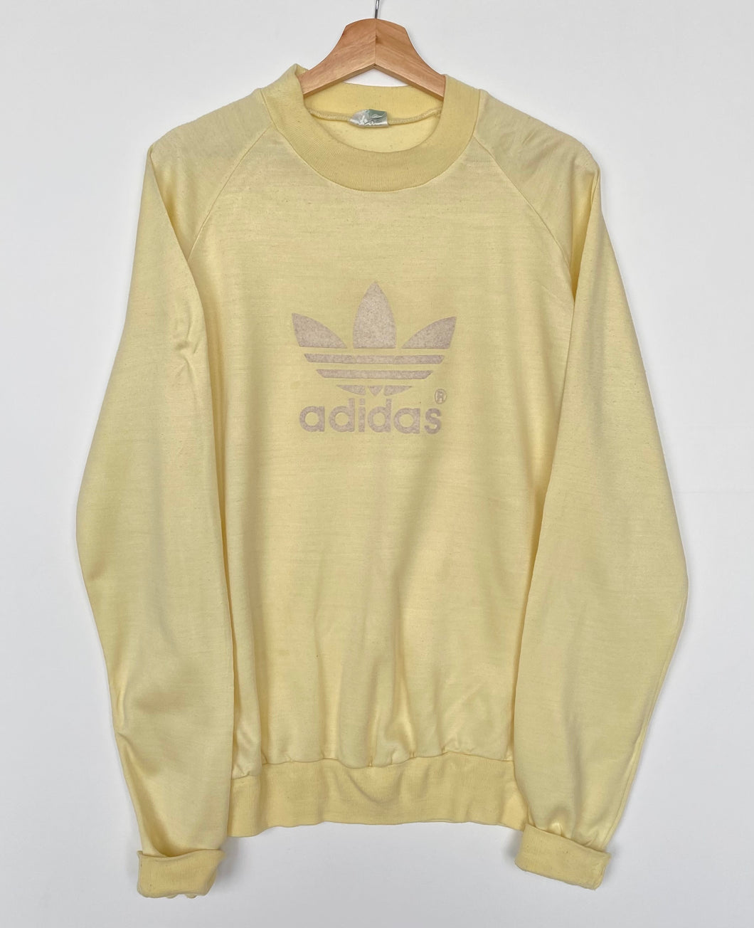 Adidas sweatshirt (M)
