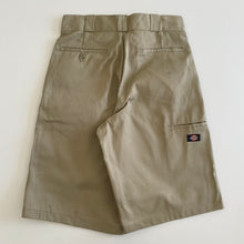 Load image into Gallery viewer, Dickies Shorts W30