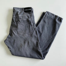 Load image into Gallery viewer, Calvin Klein Jeans W36 L30