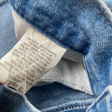 Load image into Gallery viewer, 90s Lee’s Denim Shorts W24