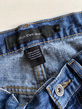 Load image into Gallery viewer, Calvin Klein Jeans W32 L32