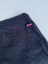 Load image into Gallery viewer, Dickies Shorts W38