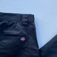 Load image into Gallery viewer, Dickies W36 L31