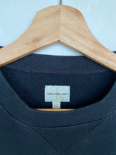 Load image into Gallery viewer, Calvin Klein sweatshirt (XL)