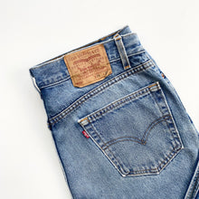 Load image into Gallery viewer, Levi’s 505 W36 L30